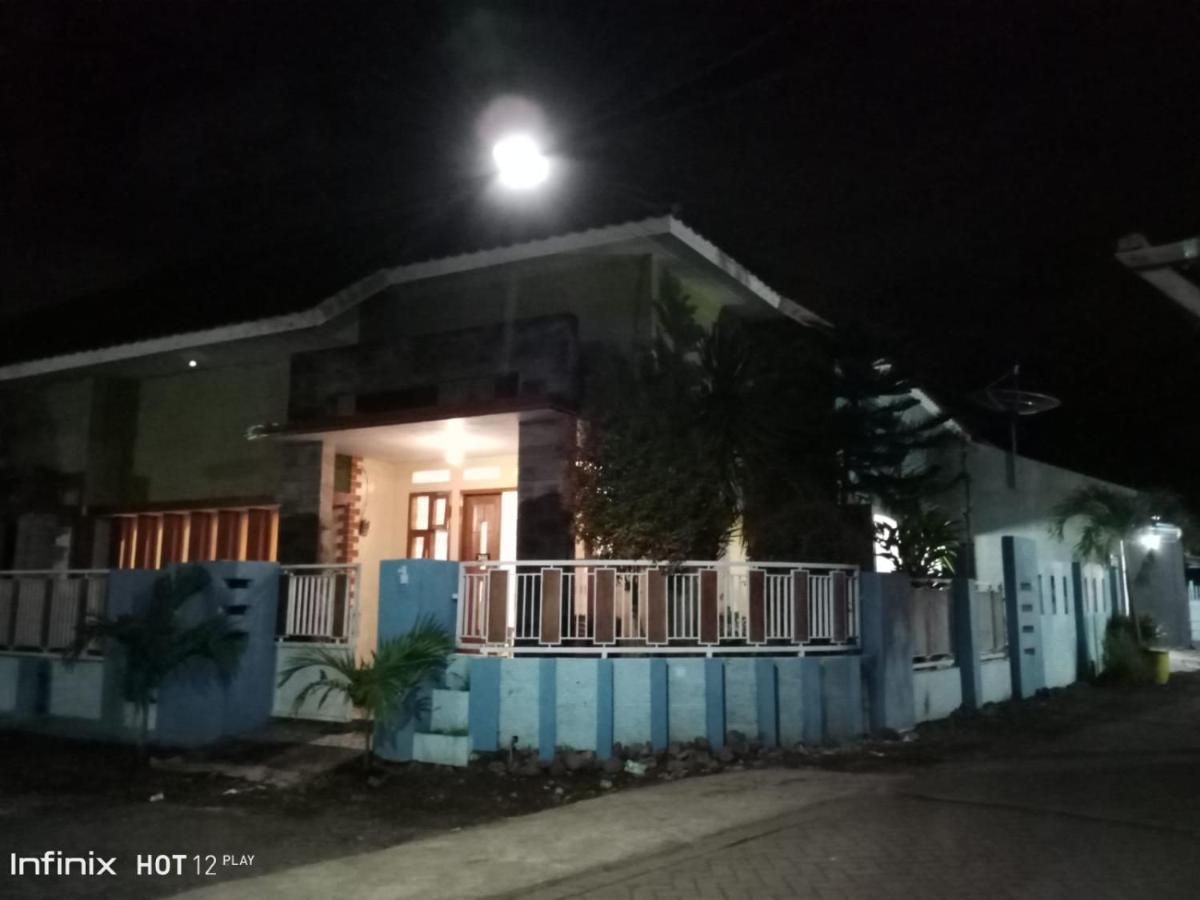 Ketapang  999 Khs 2 Homestay المظهر الخارجي الصورة